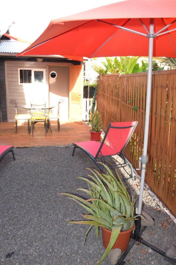 Bungalow La Perle - Jacuzzi - Piscine Saint-Francois  Buitenkant foto