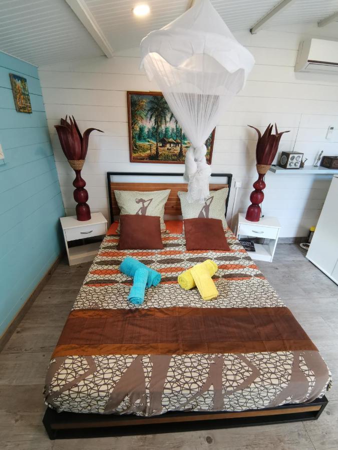 Bungalow La Perle - Jacuzzi - Piscine Saint-Francois  Buitenkant foto