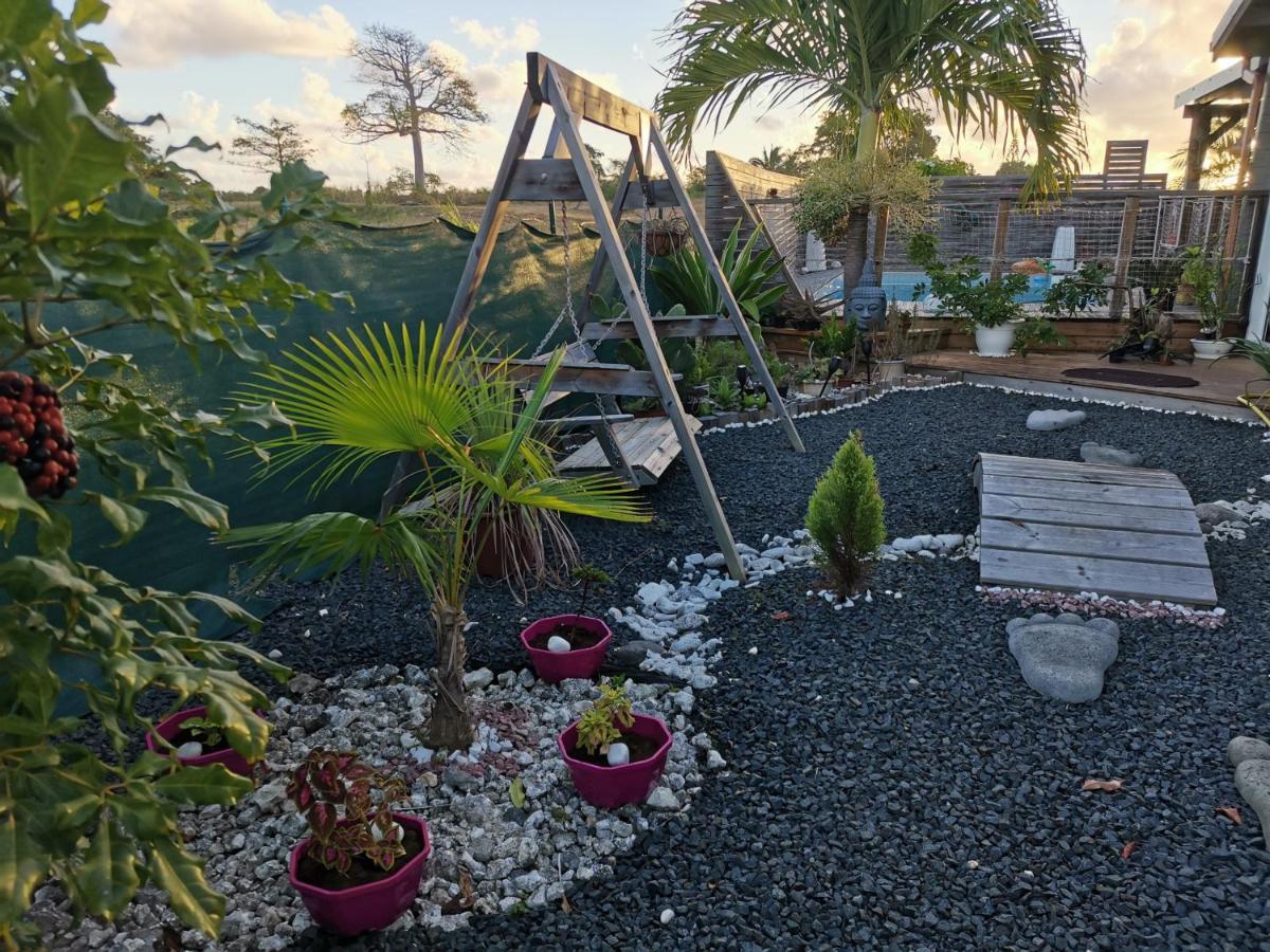 Bungalow La Perle - Jacuzzi - Piscine Saint-Francois  Buitenkant foto